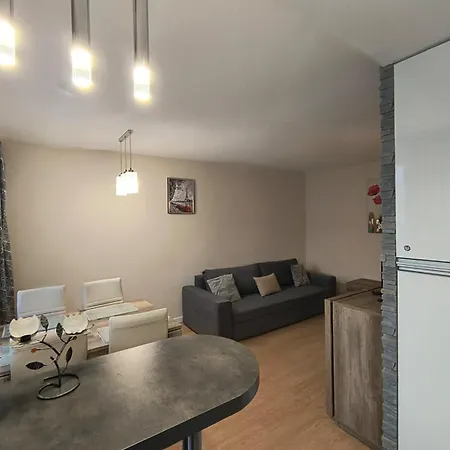 W Centrum 22 * シクラルスカ・ポレンバ